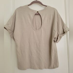 National LTD $146 tee key hole L T-shirt